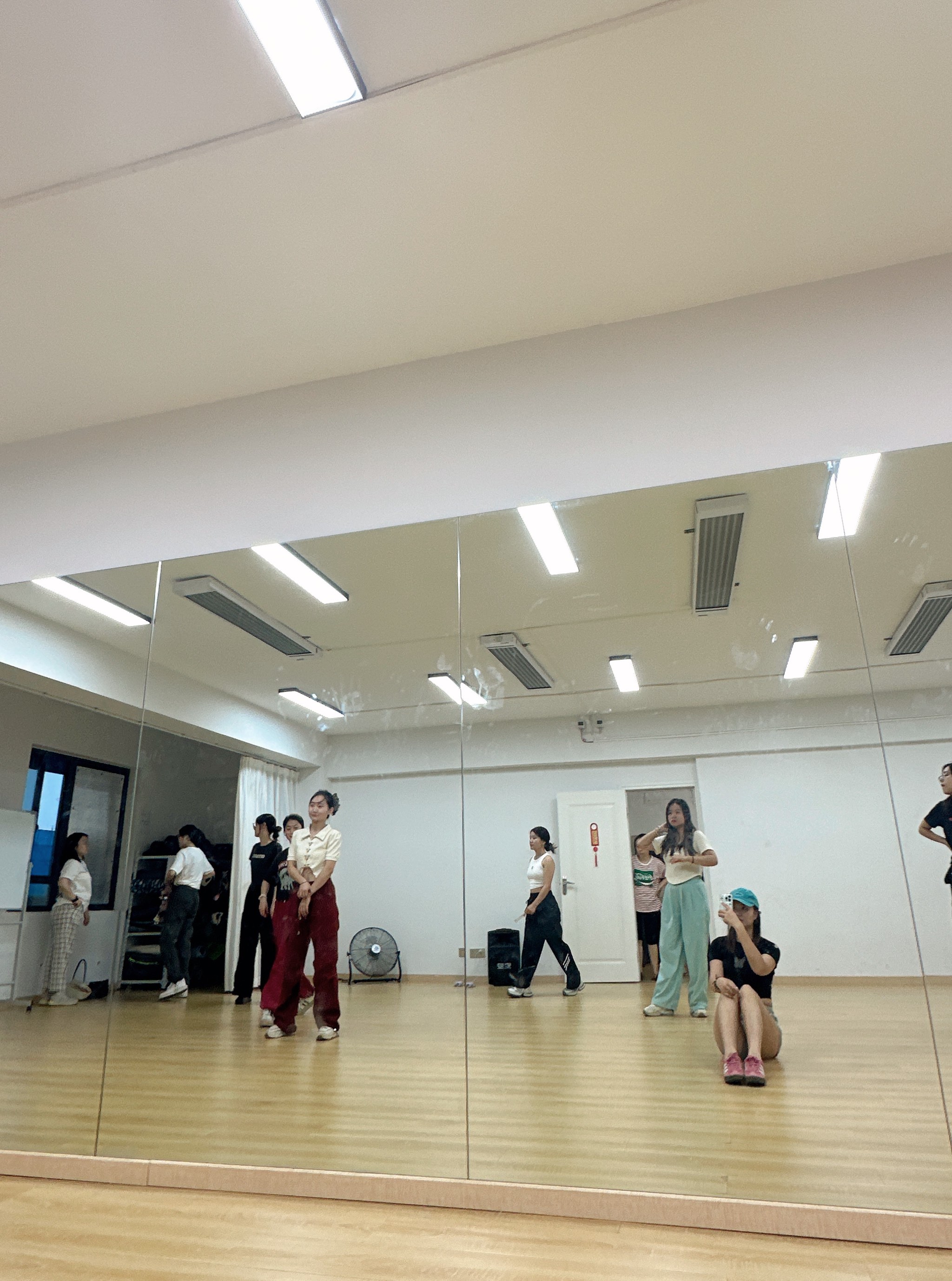 乐鱼体育首页-爵士舞运动会：韵律与力量的表演的简单介绍