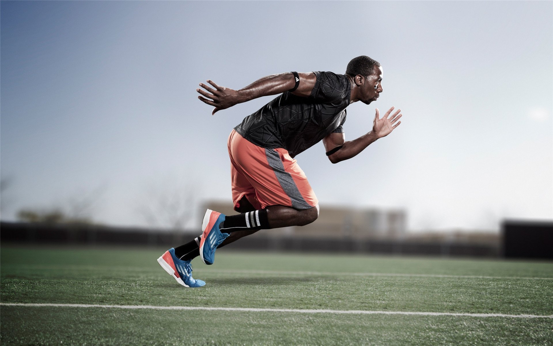 乐鱼电竞· (中国)官方网站-“青春突破”青少年科技篮球未来峰会在北京成功召开，推动行业革新